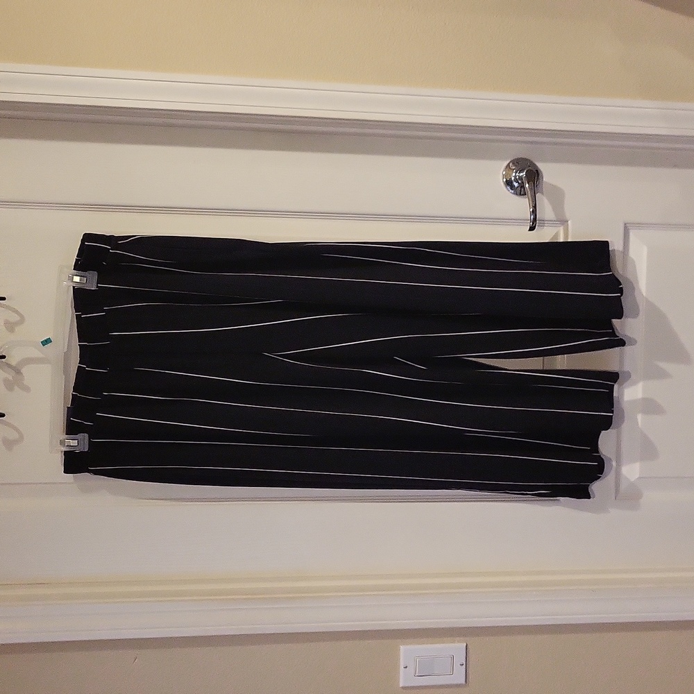 Banana Republic wide leg crop pants. NWT